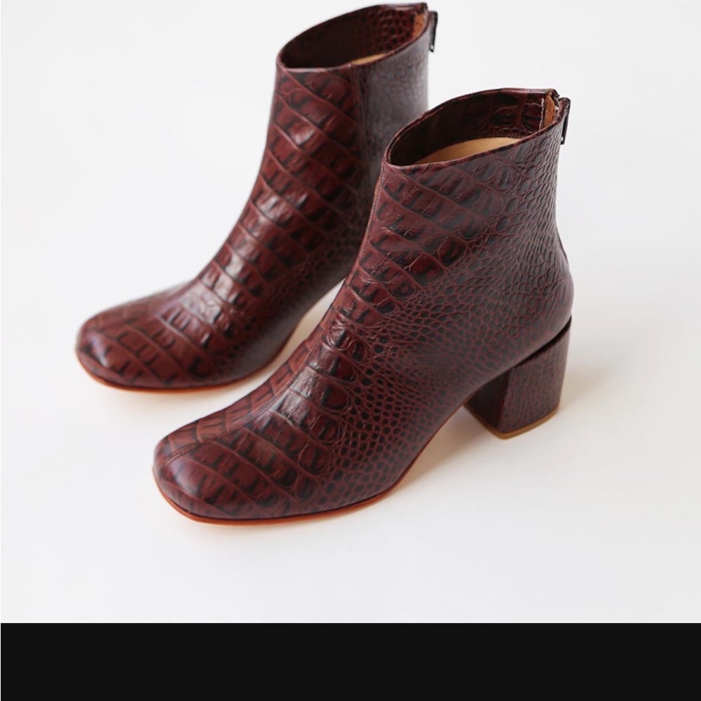 Zou Xou Dark Brown Crocodile Pattern Ankle Boots